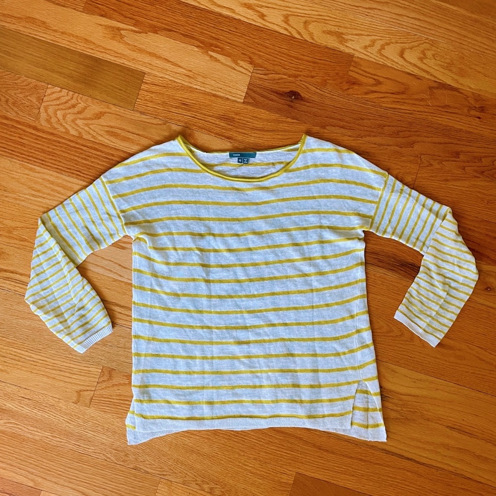 Vince. | Striped sweater 🐝